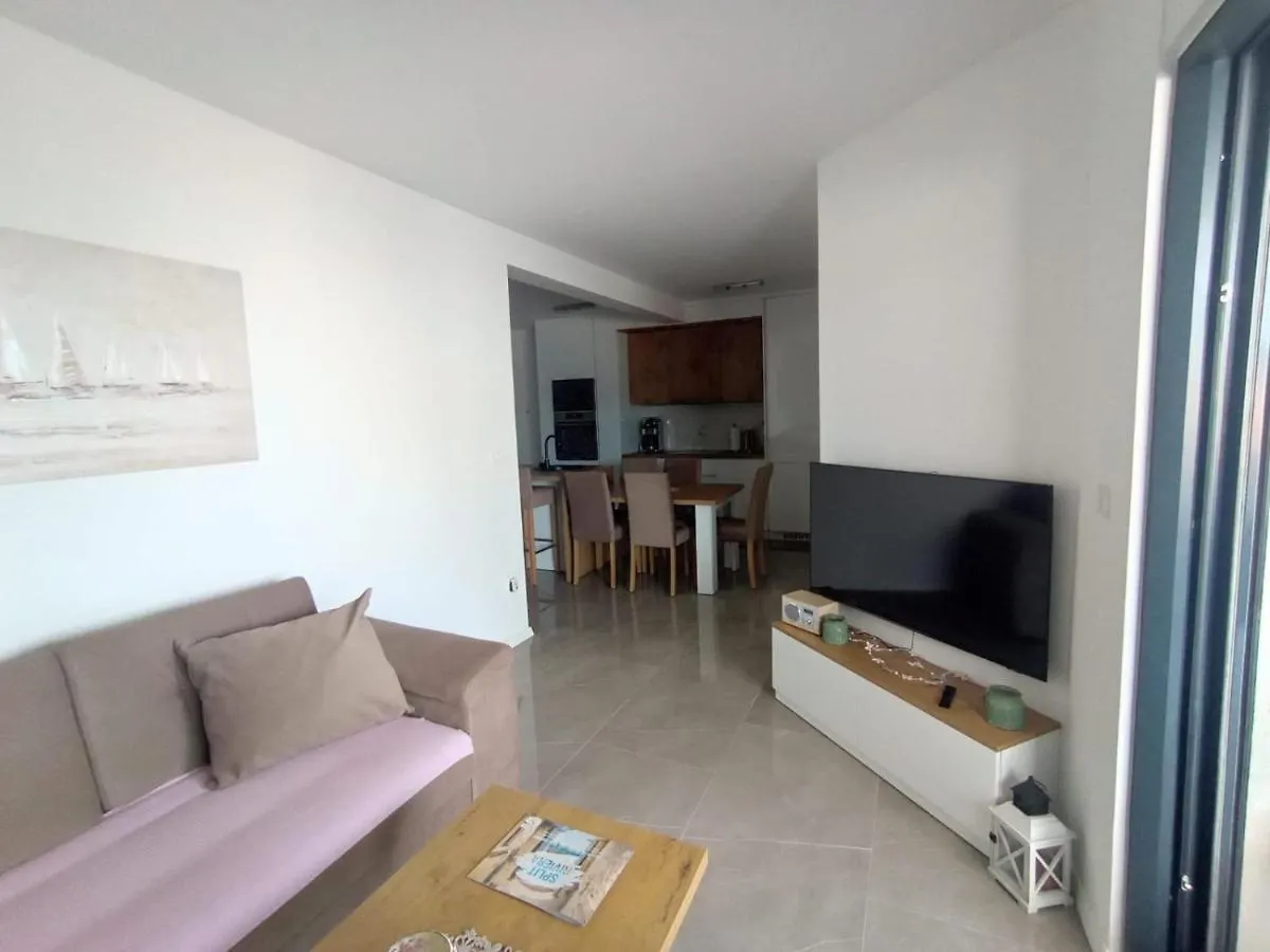 Apartment Kuraja Trogir