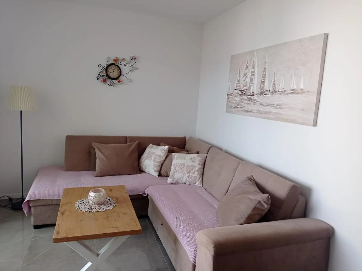Apartment Kuraja Trogir